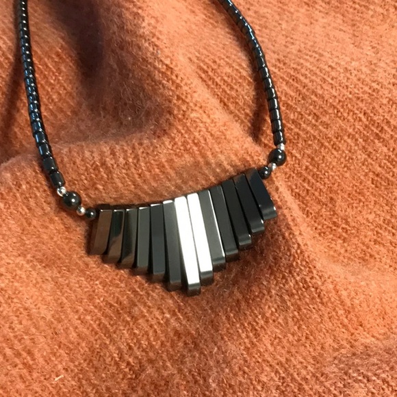 Vintage Hematite necklace - Picture 2 of 5